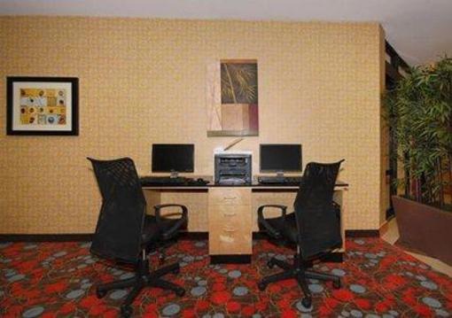 фото отеля Holiday Inn Express & Suites Lithonia-Stonecrest