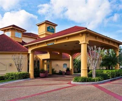фото отеля La Quinta Inn and Suites Tampa USF