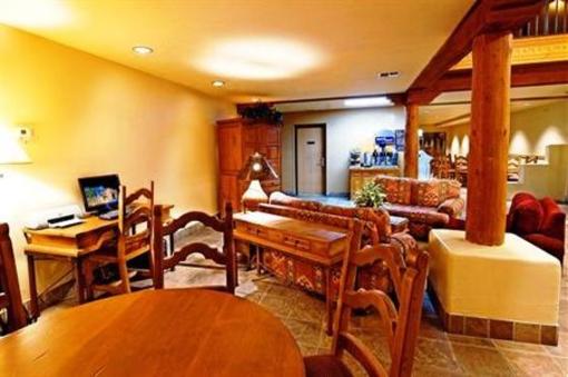 фото отеля Holiday Inn Express Phoenix -I-10 West Goodyear