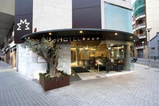 фото отеля Apartamentos Madanis L'Hospitalet de Llobregat