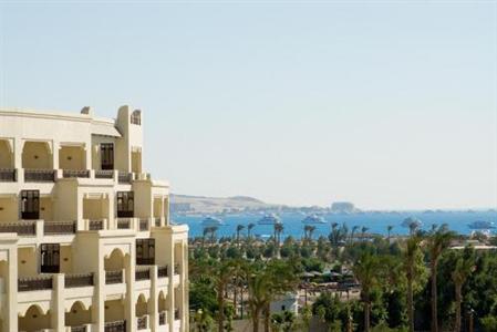 фото отеля Steigenberger Al Dau Beach Hotel