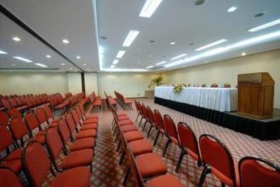 фото отеля Golden Tulip Rio Vermelho