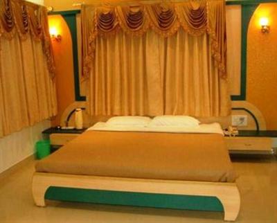фото отеля Hotel Dwarka Residency