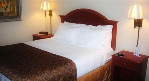 фото отеля AmericInn Motel & Suites New Richmond