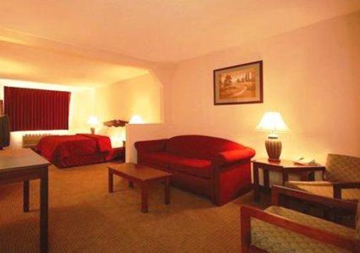 фото отеля Comfort Inn & Suites North Hays
