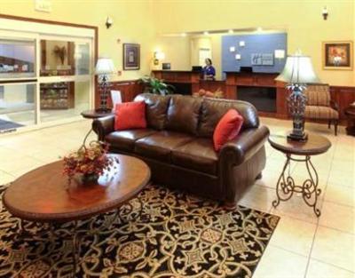фото отеля Holiday Inn Express Hotel & Suites Clarksville