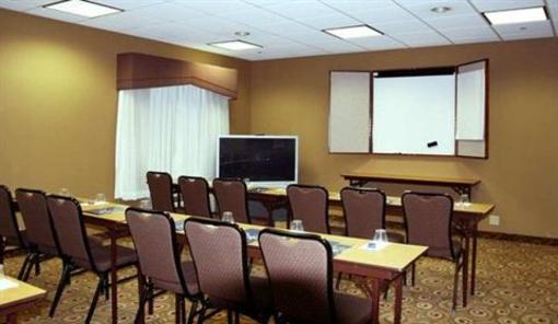 фото отеля Hampton Inn Oneonta