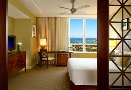 фото отеля Palm Beach Marriott Singer Island Beach Resort & Spa