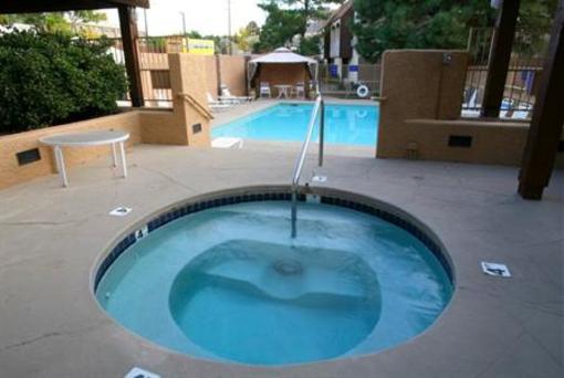 фото отеля Best Western InnSuites Hotel Albuquerque Airport