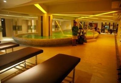 фото отеля Oriental Hawaii Hotel