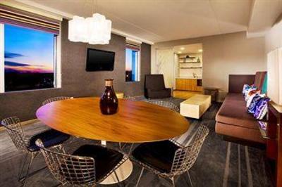 фото отеля Aloft Mount Laurel