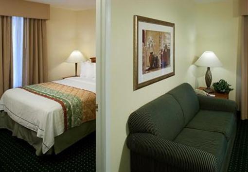 фото отеля TownePlace Suites Dallas Las Colinas