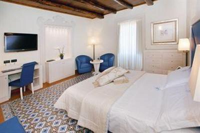 фото отеля Maison Tofani Hotel Sorrento
