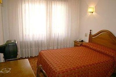 фото отеля Hotel Marques De Santillana