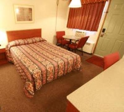 фото отеля Canadas Best Value Inn Lethbridge