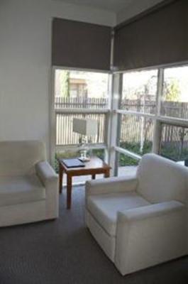 фото отеля Central Shepparton Apartments