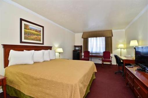 фото отеля BEST WESTERN Salinas Monterey Hotel