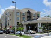 Holiday Inn Express & Suites Tampa USF-Busch Gardens