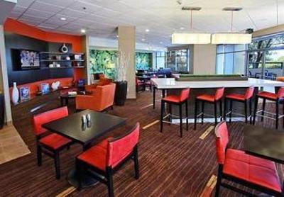 фото отеля Courtyard by Marriott Oakland Richmond/Berkeley