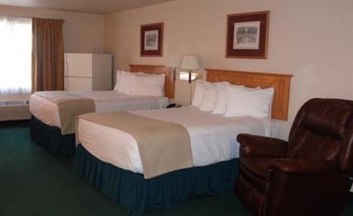 фото отеля Eagle Lodge & Suites