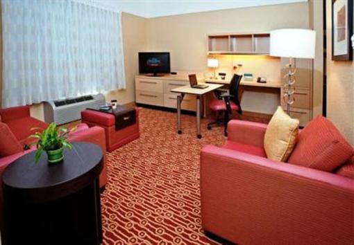 фото отеля TownePlace Suites Panama City