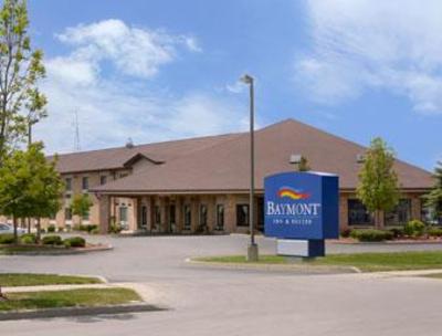 фото отеля Baymont Inn & Suites Whitewater