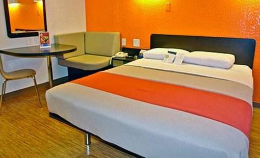 фото отеля Motel 6 Denver Thornton