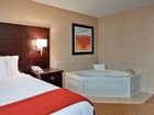 фото отеля Holiday Inn Express Hotel & Suites Chatham South