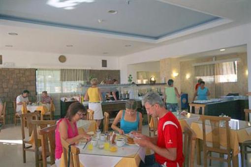 фото отеля Niriides Beach Hotel
