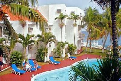 фото отеля Chrisanns Beach Resort