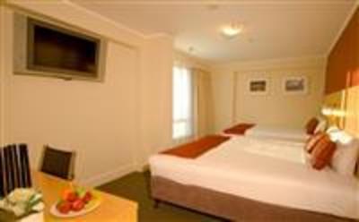 фото отеля Ibis World Square Hotel