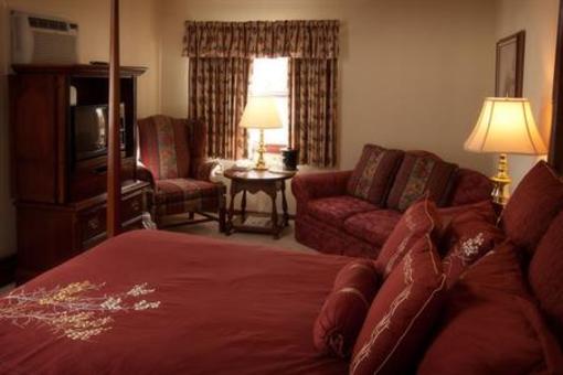 фото отеля Crescent Lodge & Country Inn