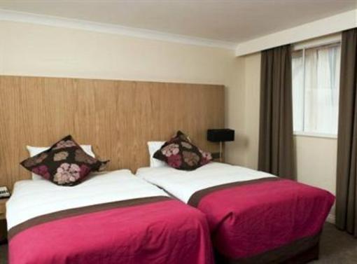 фото отеля Skeffington Arms Hotel