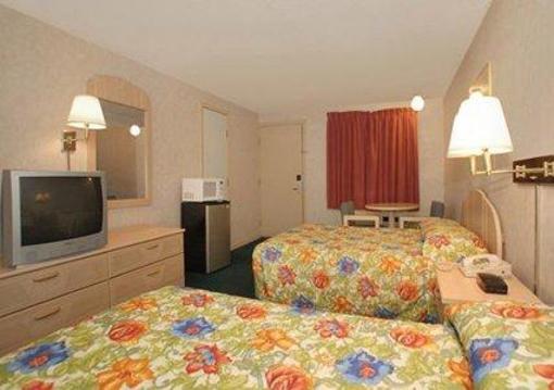 фото отеля Rodeway Inn Findlay