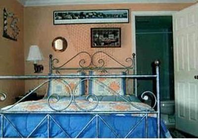 фото отеля Pine Lodge Bed and Breakfast