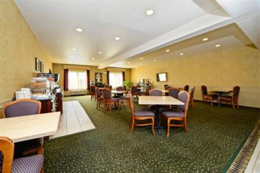 фото отеля BEST WESTERN Penn-Ohio Inn & Suites