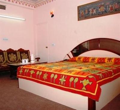 фото отеля Hotel Surbhi Palace