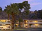 фото отеля The Curve Palm Springs Hotel