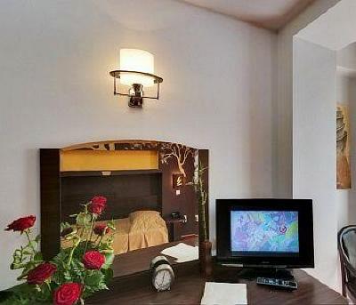 фото отеля Hotel Razvan