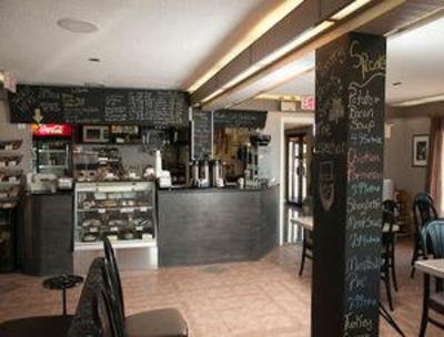 фото отеля Howard Johnson Bluenose Inn and Suites