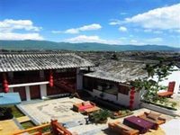 Lijiang Yueying Pavilion Inn