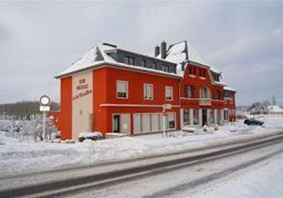 фото отеля Hotel de la Frontiere