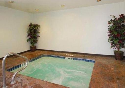 фото отеля Comfort Inn & Suites North Woods Cross