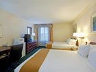 фото отеля Holiday Inn Express Amherst-Hadley