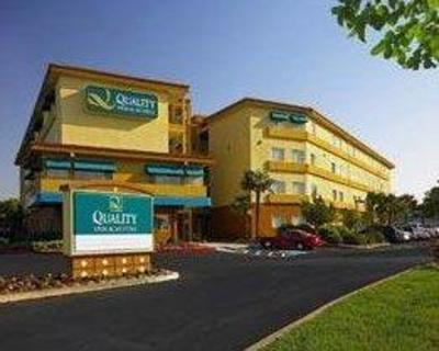 фото отеля Days Inn and Suites Rancho Cordova