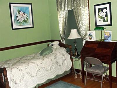 фото отеля The Stonewall Jackson Inn Bed and Breakfast
