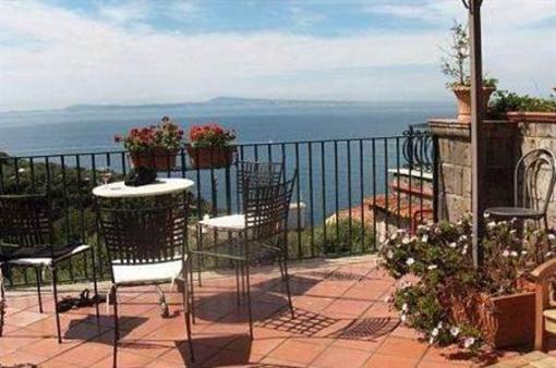 фото отеля Hotel La Badia Sorrento