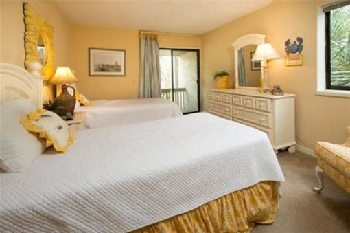 фото отеля ResortQuest Harbour Town Club Villas Hilton Head Island