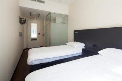 фото отеля easyHotel Den Haag