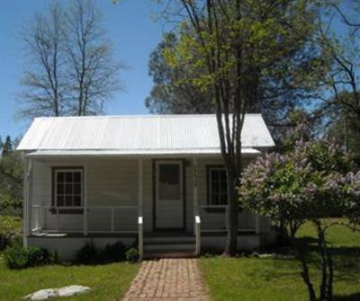 фото отеля Columbia Cottages